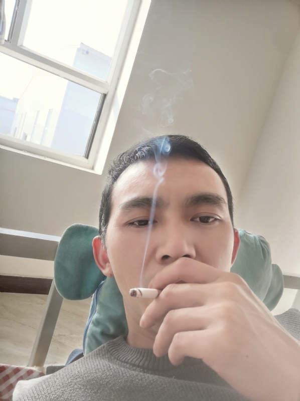 殇情的第一张照片--阿克苏中老年相亲网
